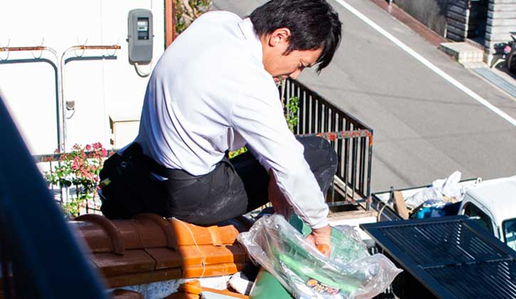 雨漏り修理｜東大阪市の雨漏り修理業者 雨もり屋の施工メニュー