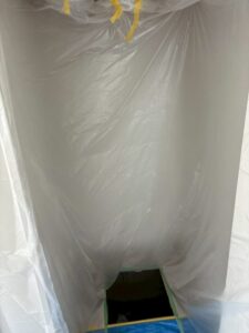 雨漏りによる床下カビ取り工事 養生