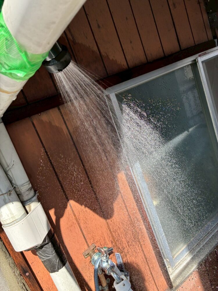 東大阪市若江東町にて雨漏り修理・散水検査〈一階和室天井からの雨漏り〉 施工後2